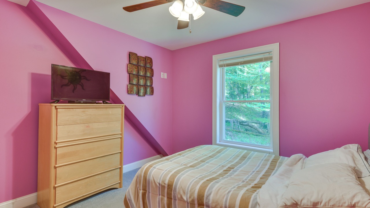 Photo of Bedroom in Town of Webb