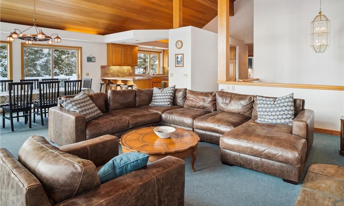 Photo of Livingroom in Lake Forest