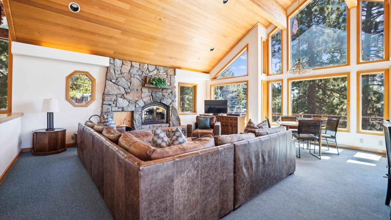 Photo of Livingroom in Lake Forest