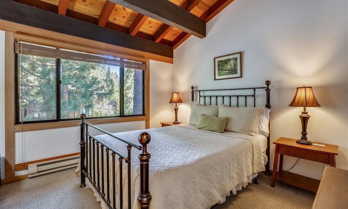 Photo of Bedroom in Tahoe City