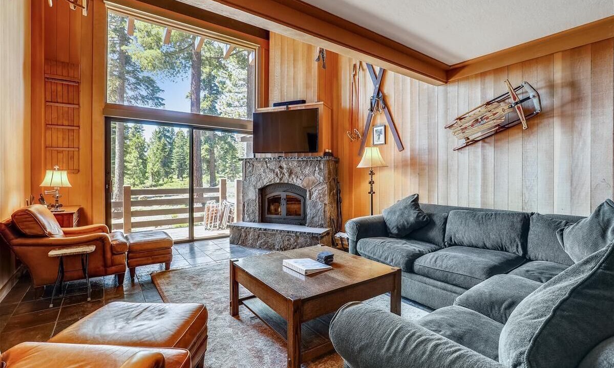 Photo of Livingroom in Tahoe City
