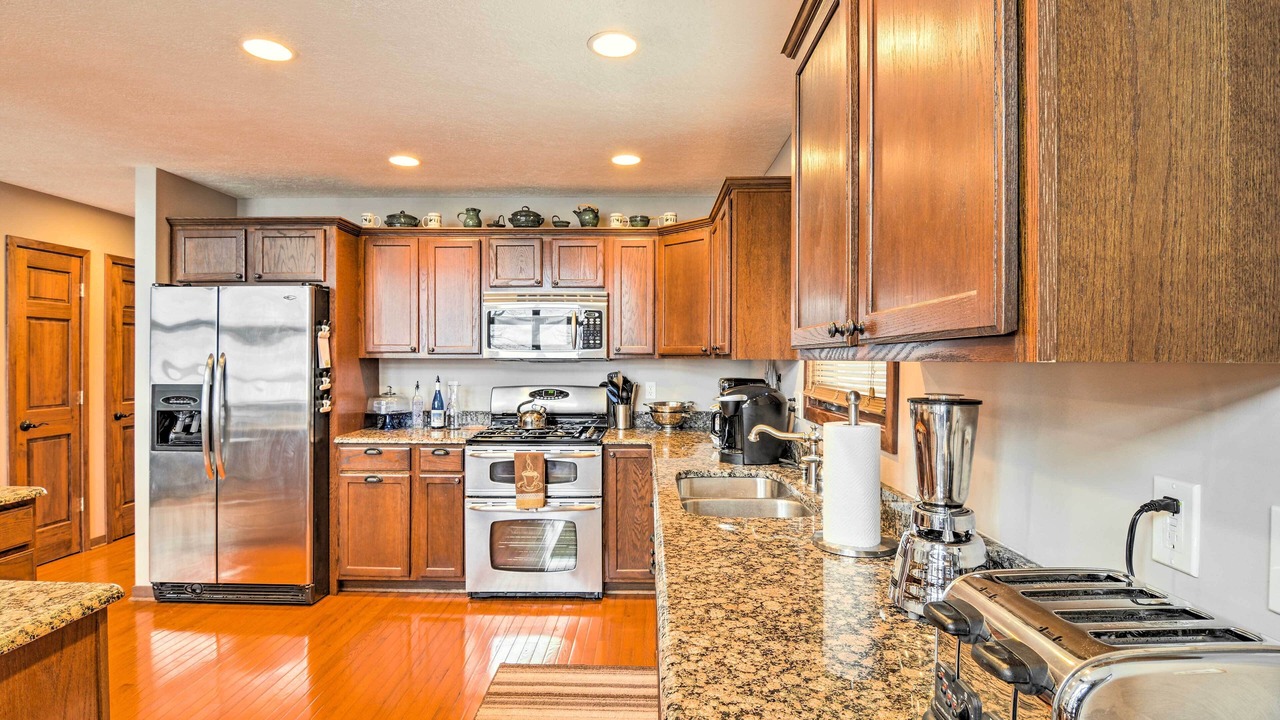 Photo of Kitchen in Higgins Lake