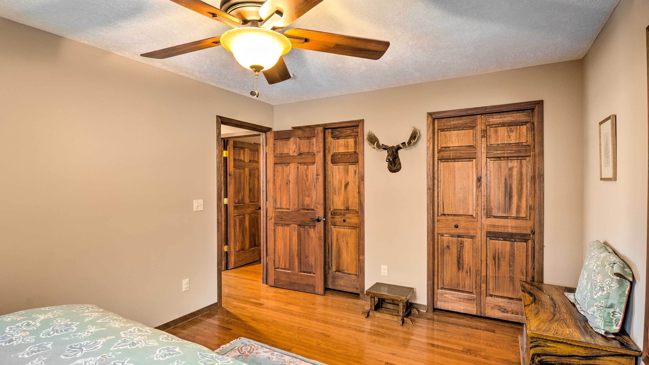 Photo of Bedroom in Higgins Lake