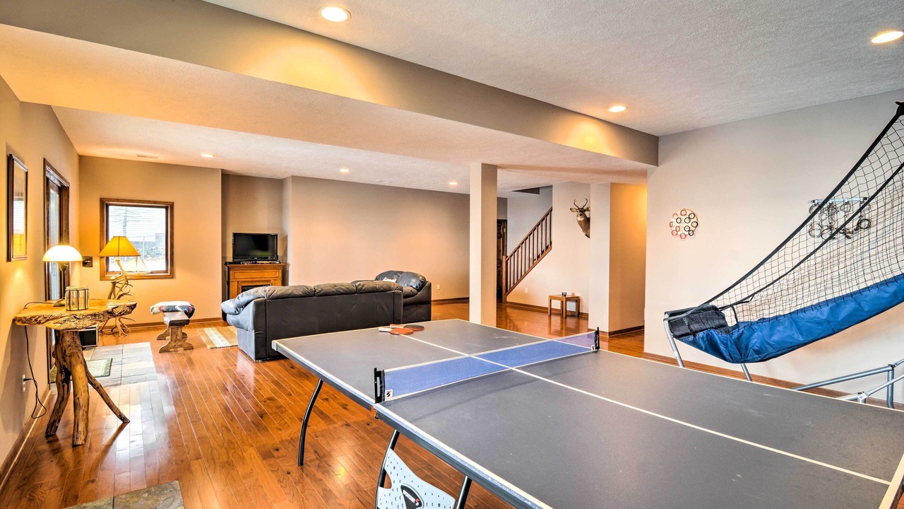 Photo of Bedroom in Higgins Lake