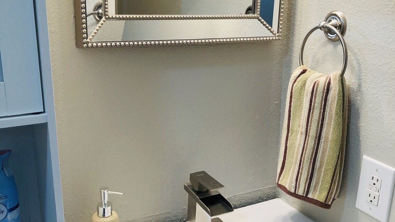 Photo of Bathroom in Zavalla