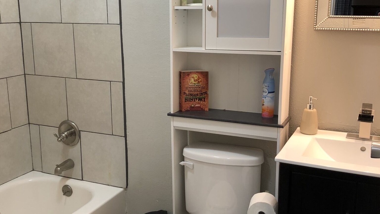 Photo of Bathroom in Zavalla