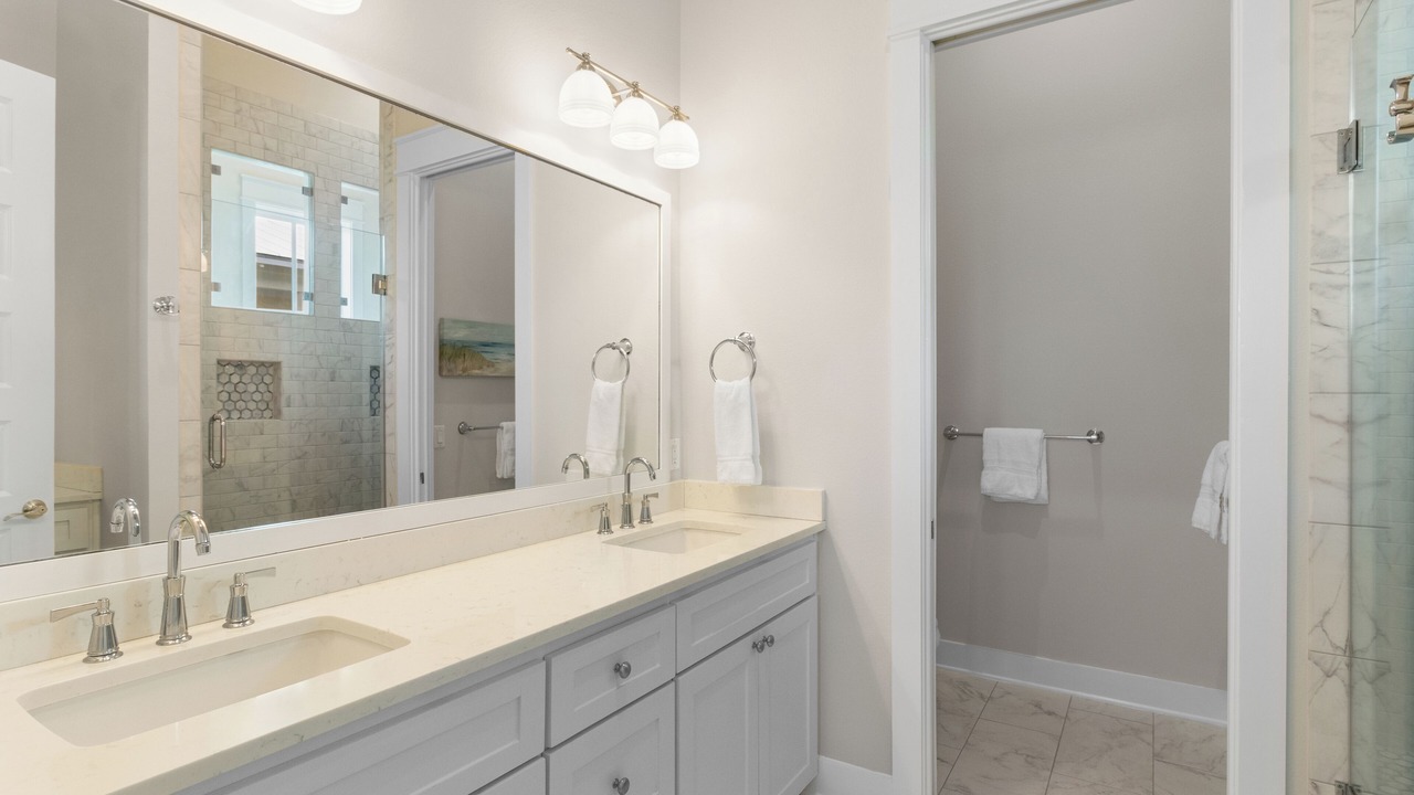 Photo of Bathroom in Cinnamon Shore