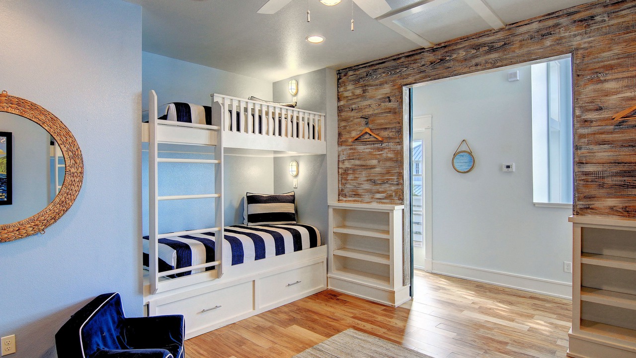 Photo of Bedroom in Cinnamon Shore