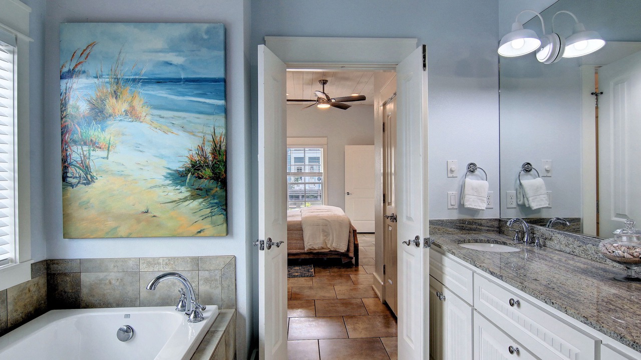 Photo of Bathroom in Cinnamon Shore