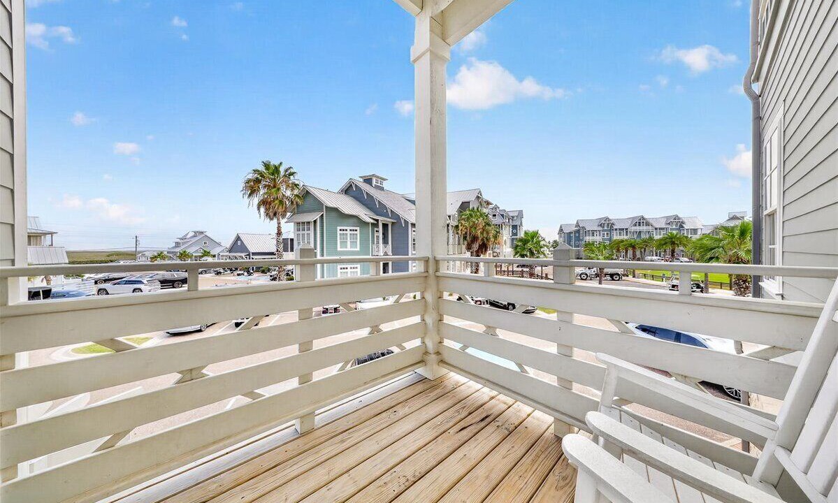 Photo of Patio Balcony in Cinnamon Shore