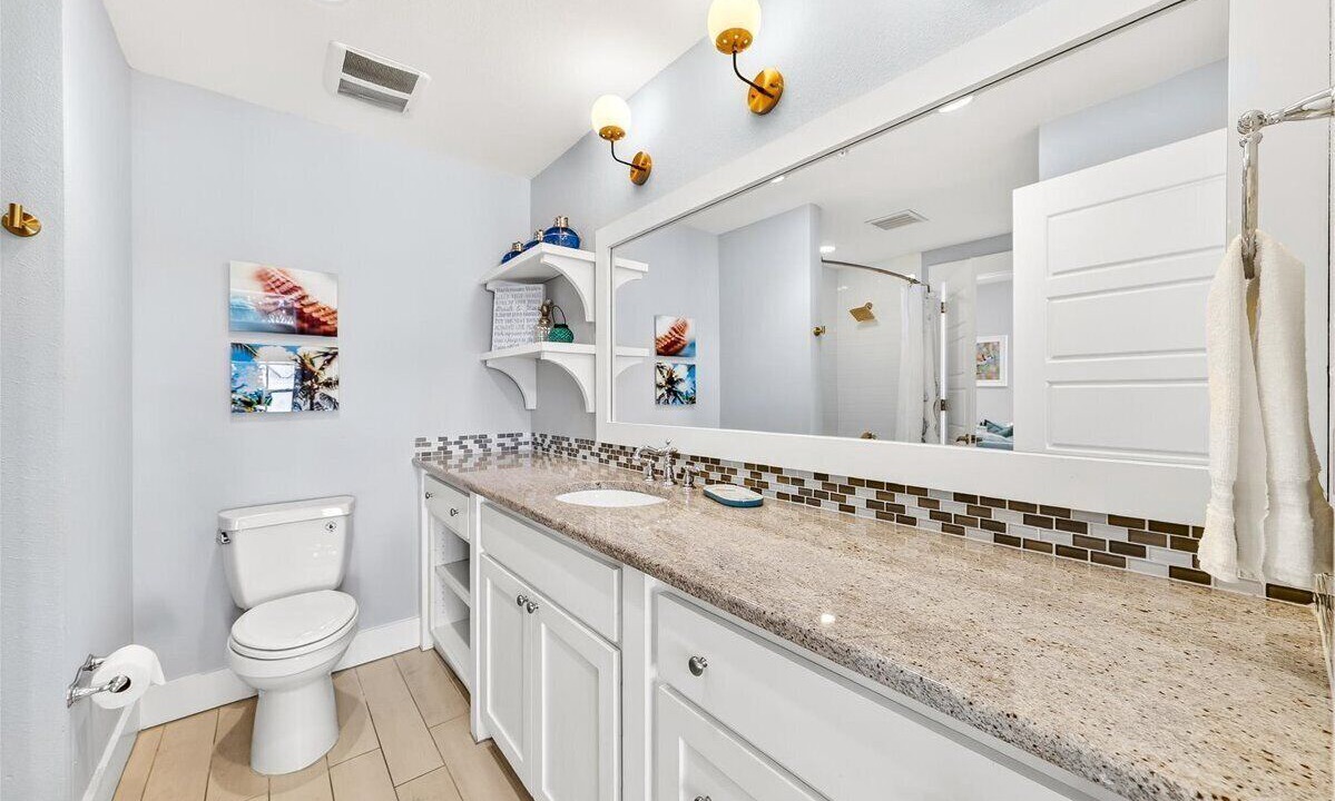 Photo of Bathroom in Cinnamon Shore