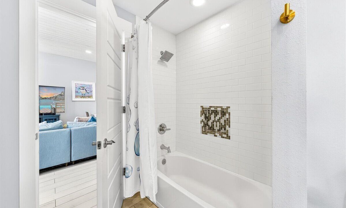 Photo of Bathroom in Cinnamon Shore