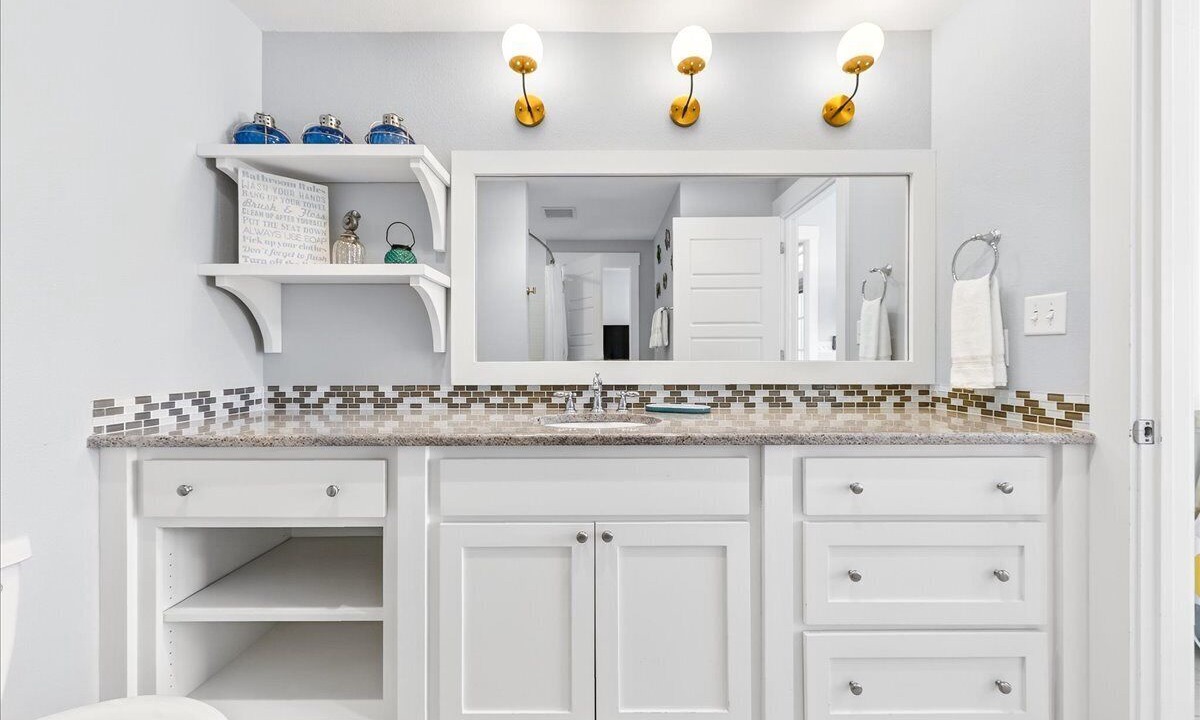 Photo of Bathroom in Cinnamon Shore