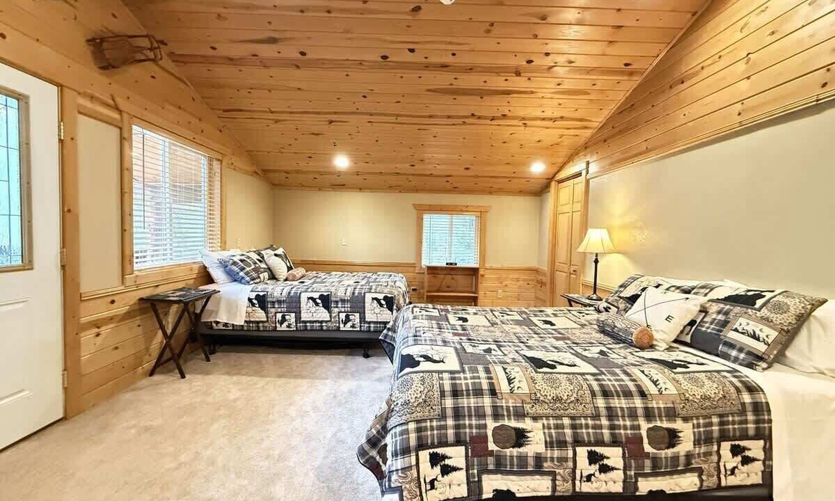 Photo of Others in Island Park