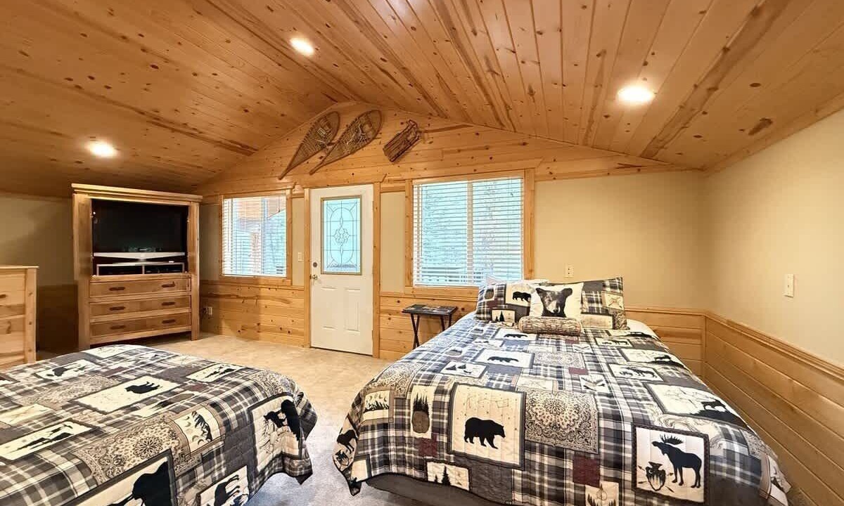 Photo of Others in Island Park