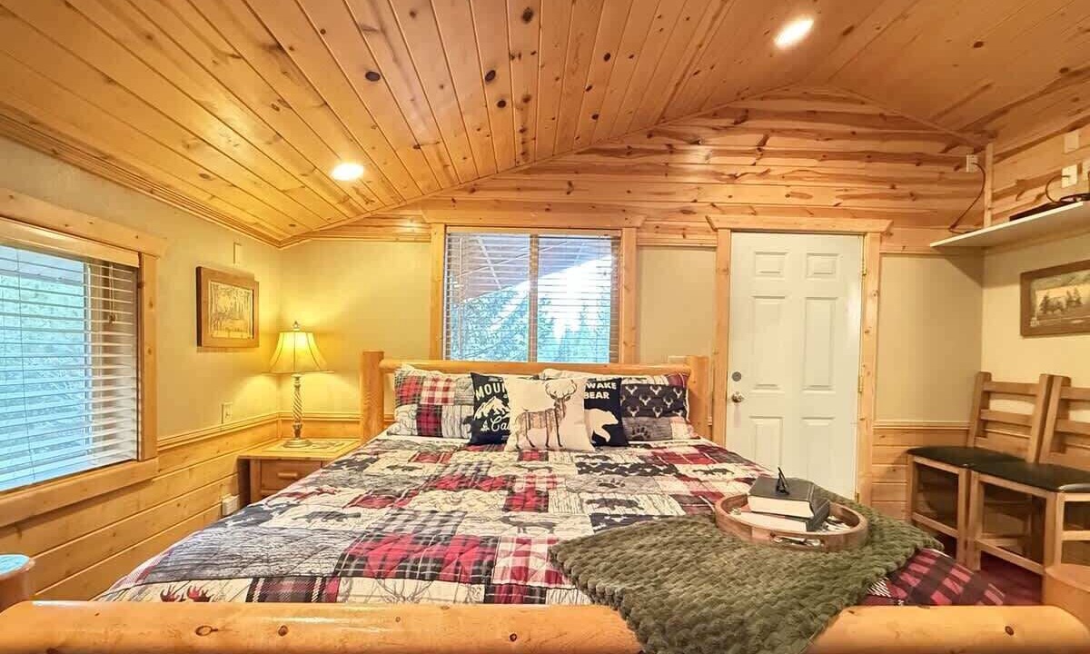 Photo of Others in Island Park