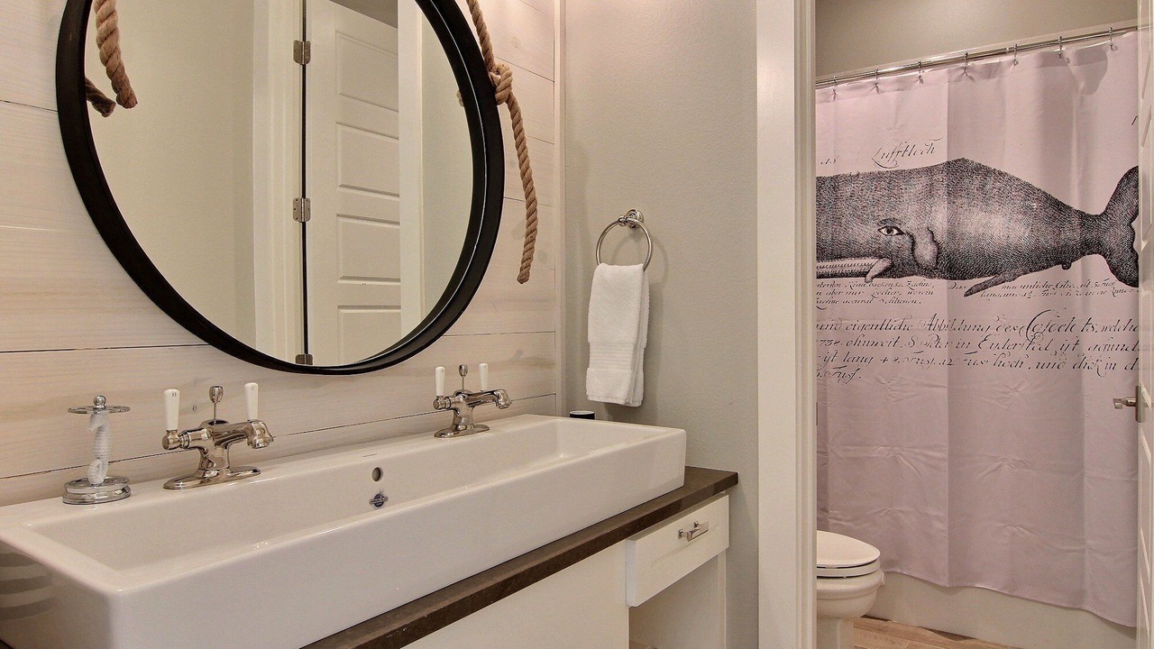 Photo of Bathroom in Cinnamon Shore