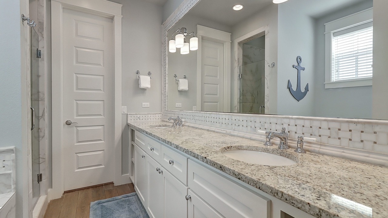 Photo of Bathroom in Cinnamon Shore