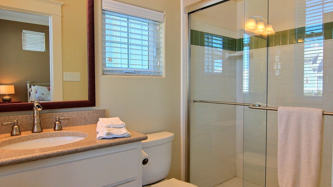 Photo of Bathroom in Cinnamon Shore