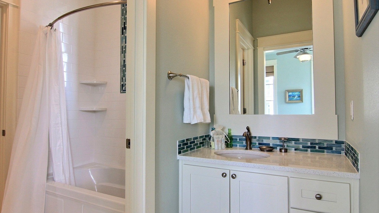 Photo of Bathroom in Cinnamon Shore