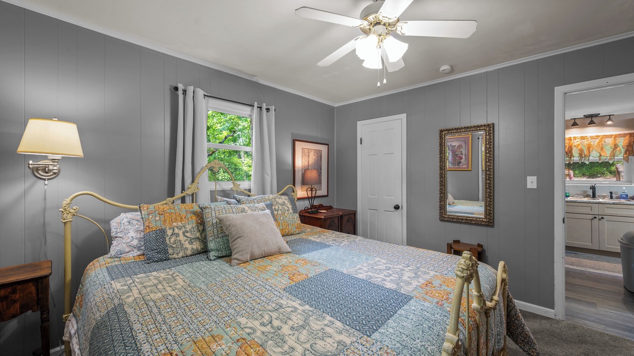 Photo of Bedroom in Townsend