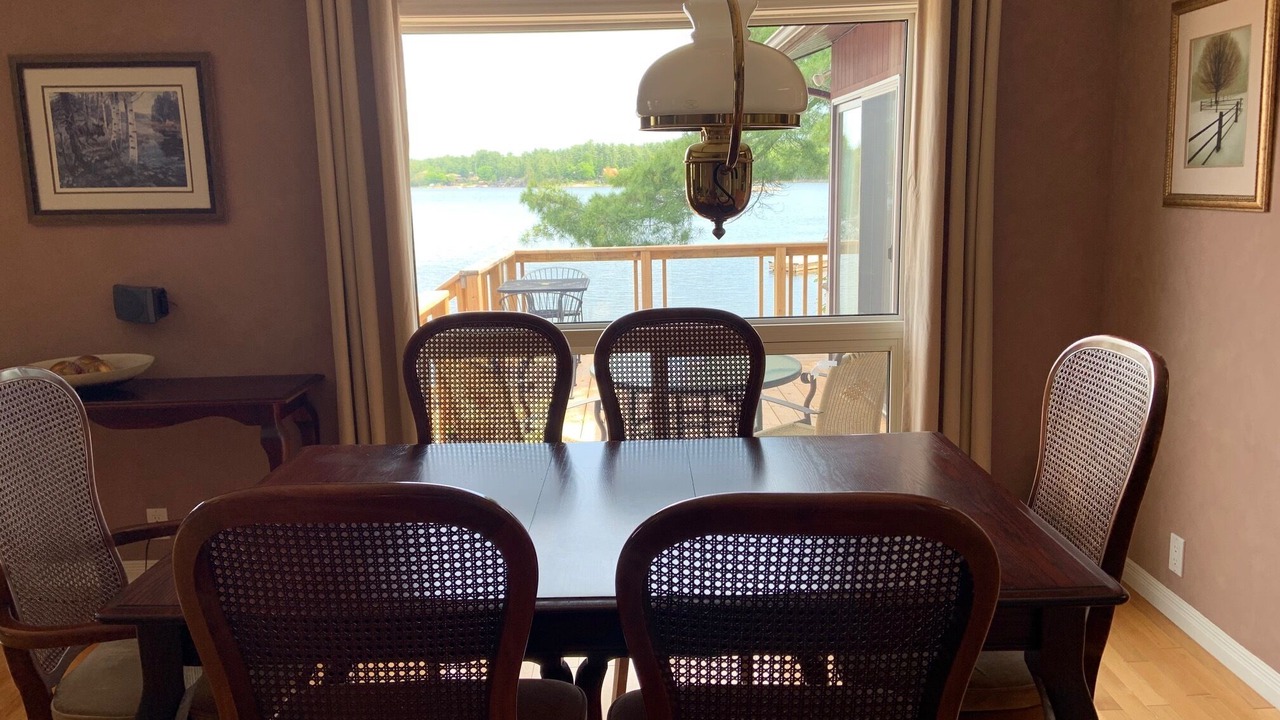 Photo of Livingroom in Byng Inlet