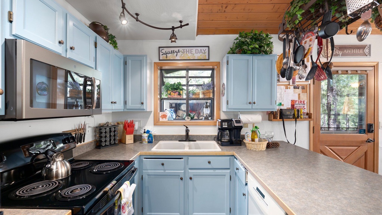 Photo of Kitchen in Munds Park
