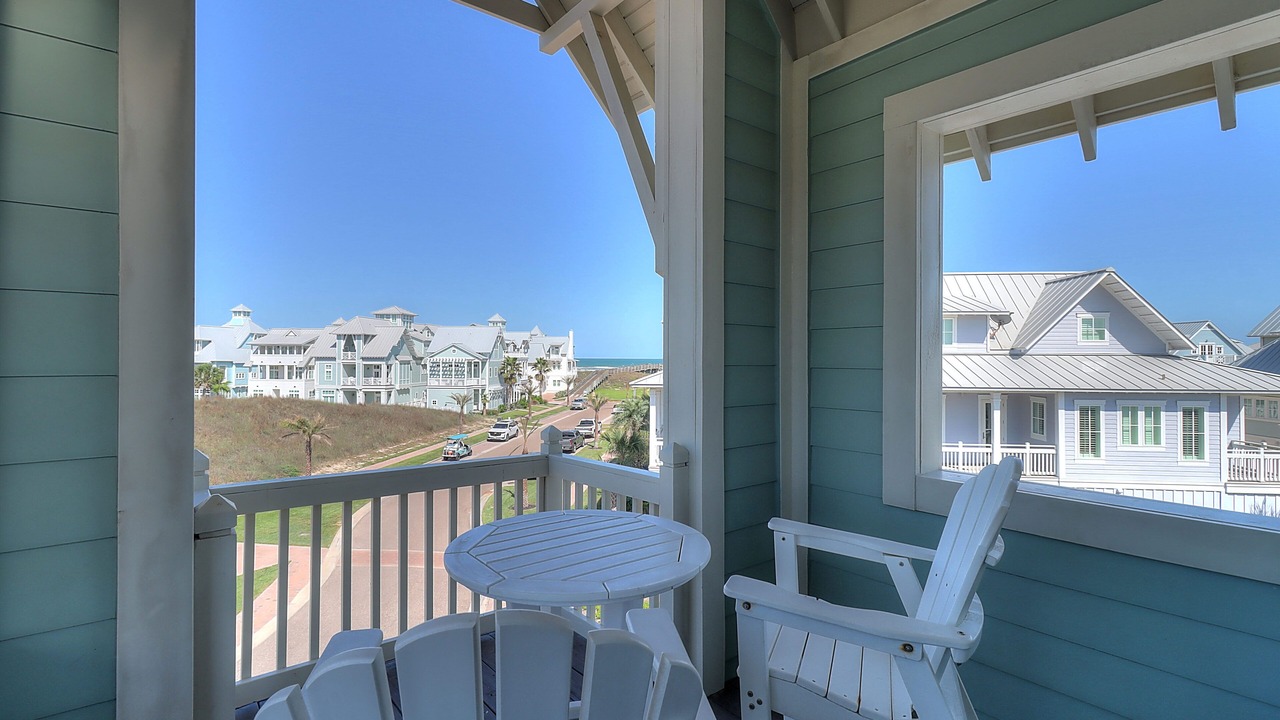 Photo of Patio Balcony in Cinnamon Shore