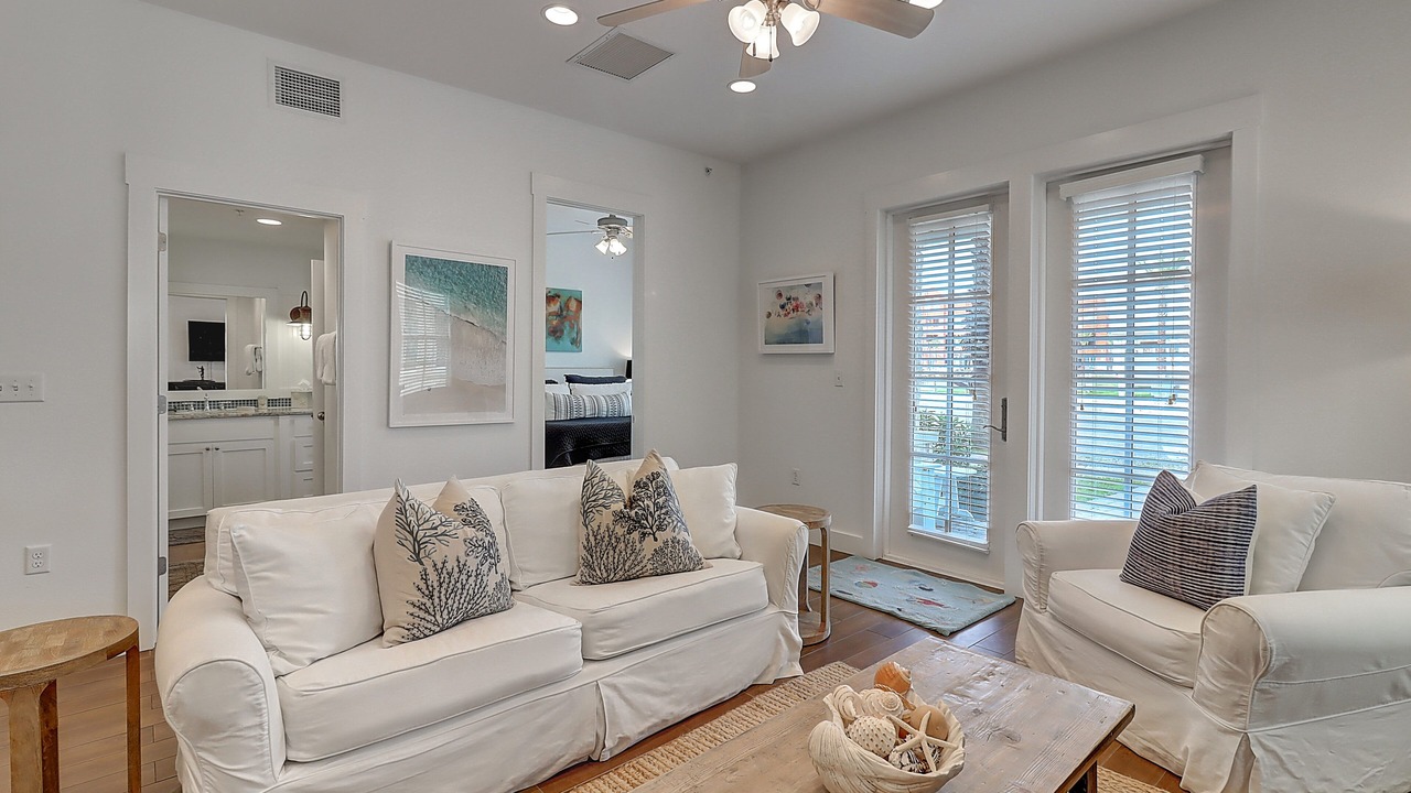 Photo of Livingroom in Cinnamon Shore