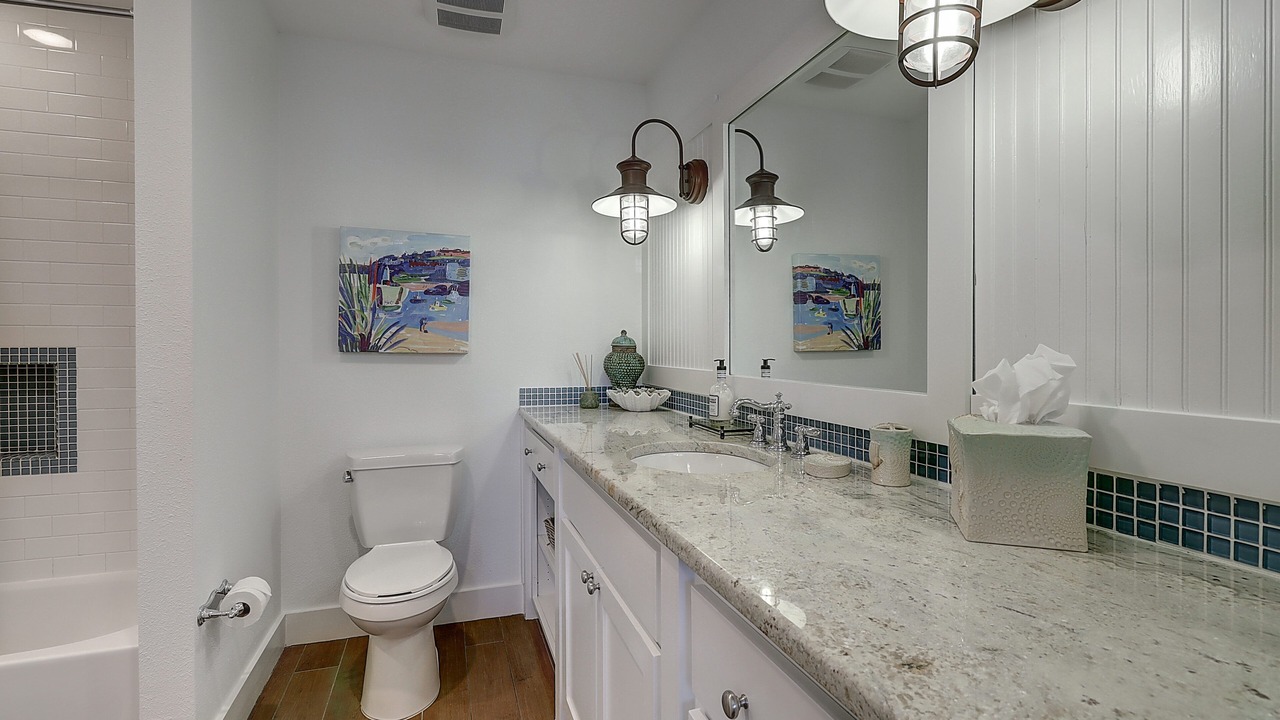 Photo of Bathroom in Cinnamon Shore