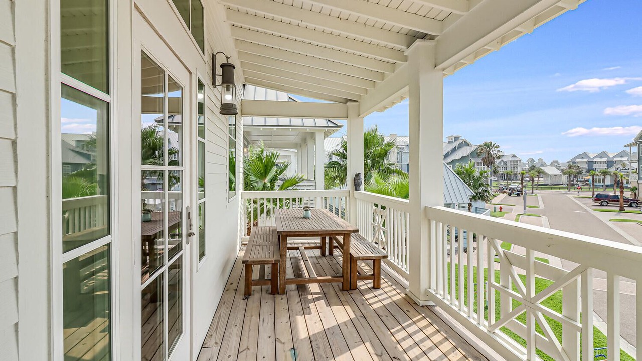 Photo of Patio Balcony in Cinnamon Shore