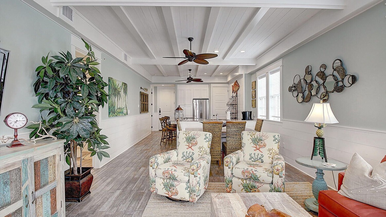 Photo of Livingroom in Cinnamon Shore