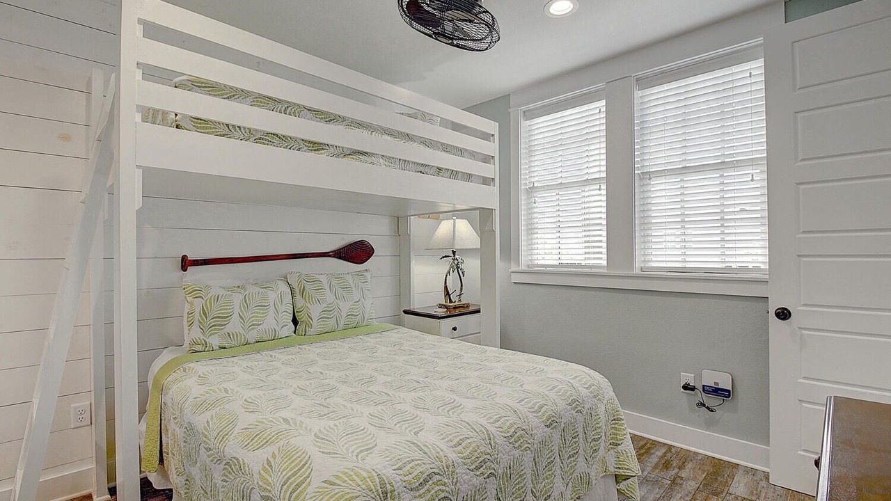 Photo of Bedroom in Cinnamon Shore