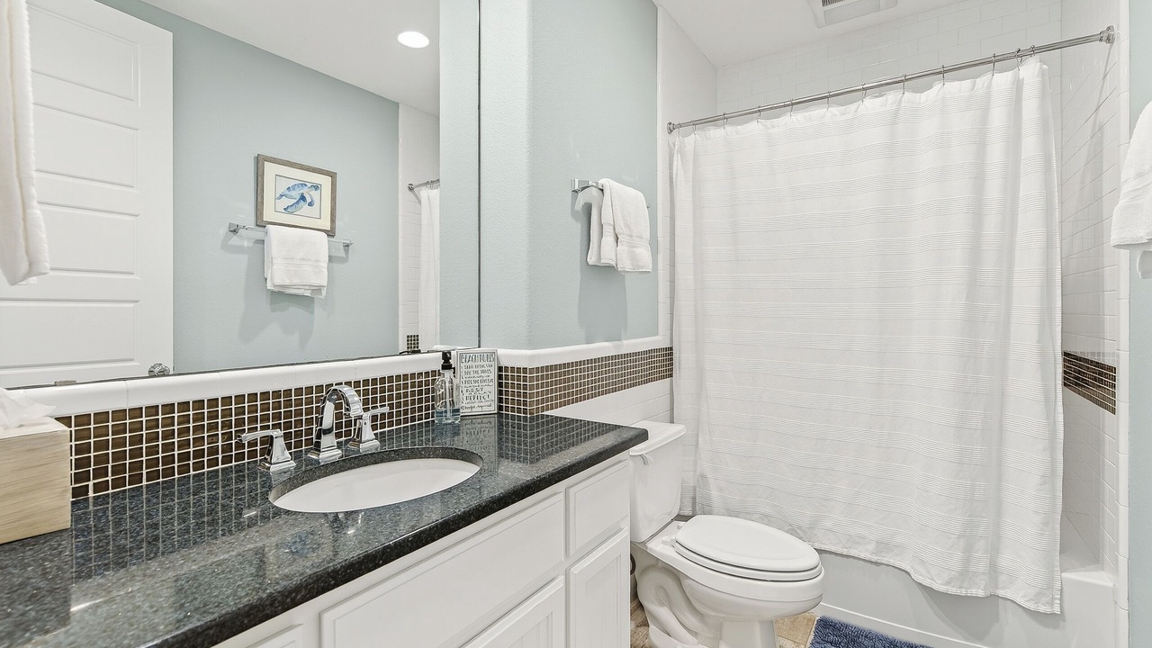 Photo of Bathroom in Cinnamon Shore