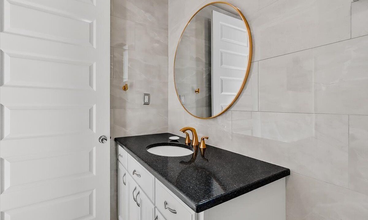 Photo of Bathroom in Cinnamon Shore