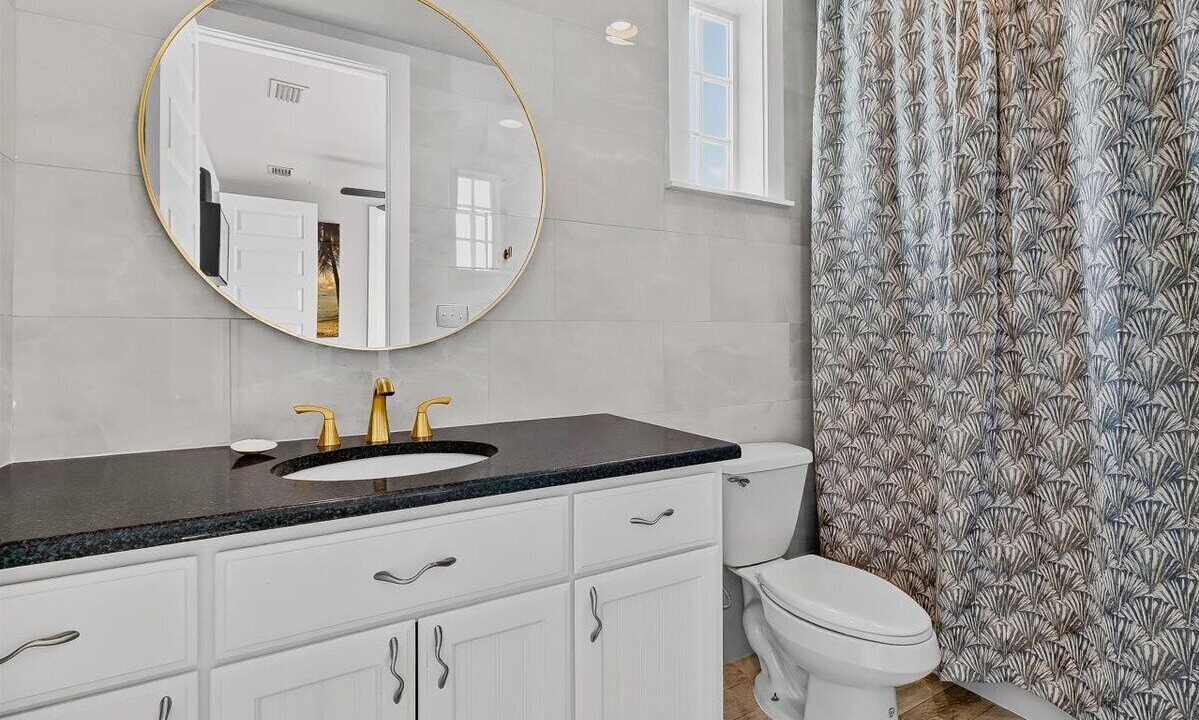 Photo of Bathroom in Cinnamon Shore