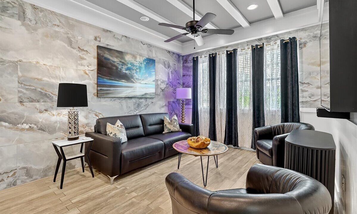 Photo of Livingroom in Cinnamon Shore