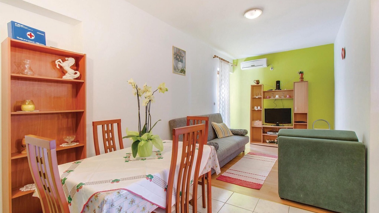 Photo of Bedroom in Cove Murtar
