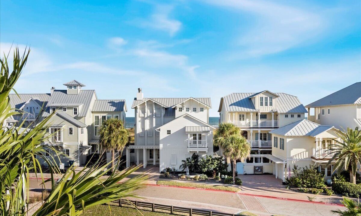 Photo of Patio Balcony in Cinnamon Shore
