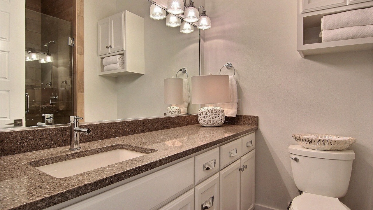 Photo of Bathroom in Cinnamon Shore