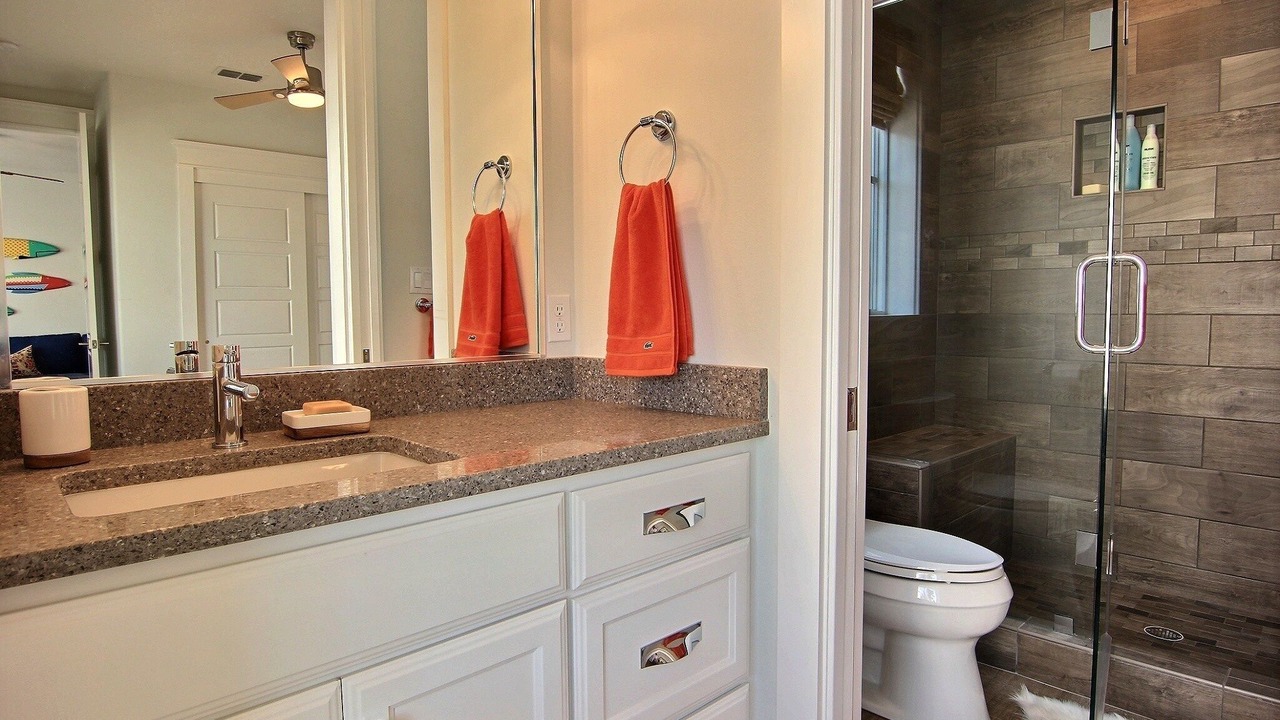 Photo of Bathroom in Cinnamon Shore