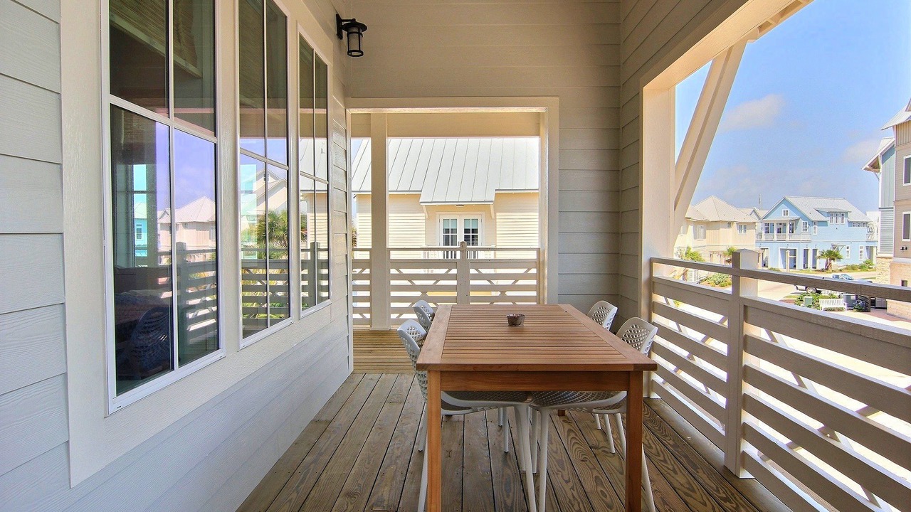 Photo of Patio Balcony in Cinnamon Shore