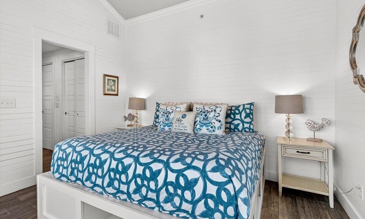 Photo of Bedroom in Cinnamon Shore