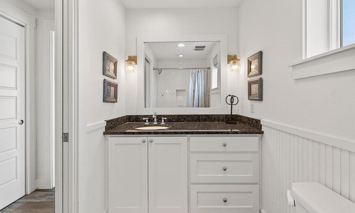 Photo of Bathroom in Cinnamon Shore