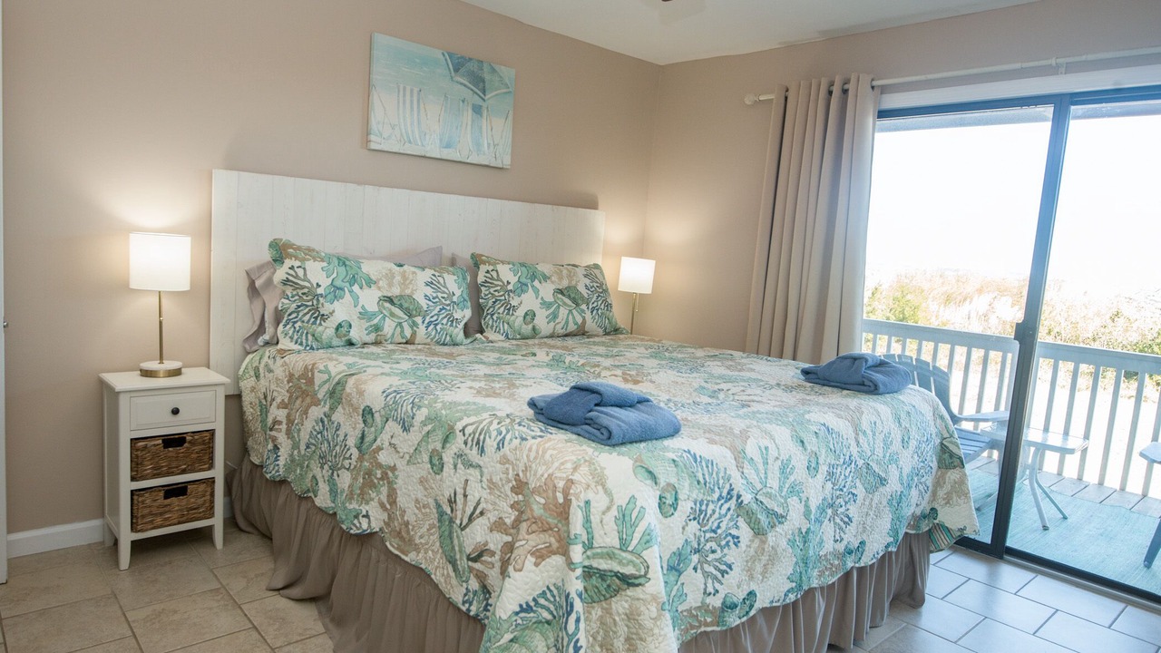Photo of Bedroom in Oceanmarsh Subdivision
