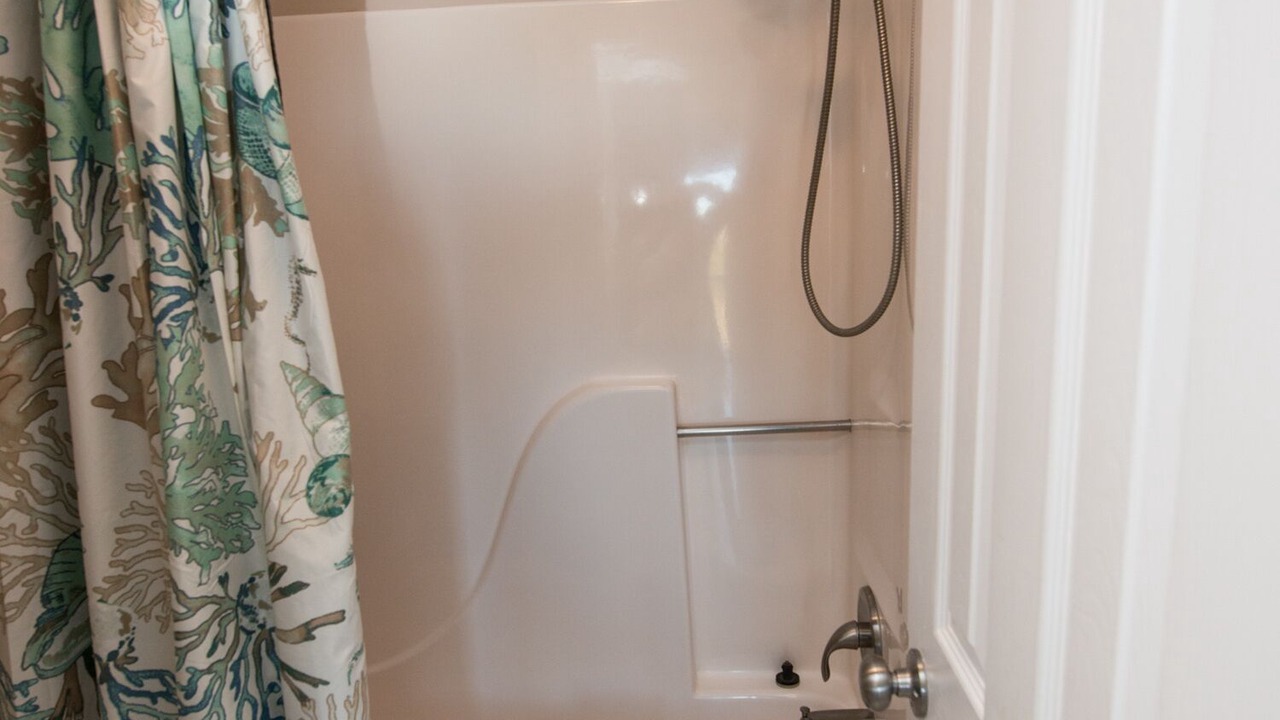 Photo of Bathroom in Oceanmarsh Subdivision