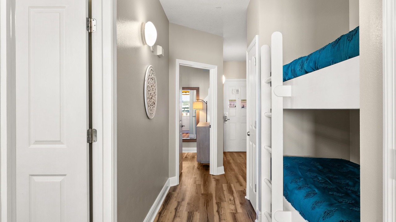 Photo of Bedroom in Miramar Beach