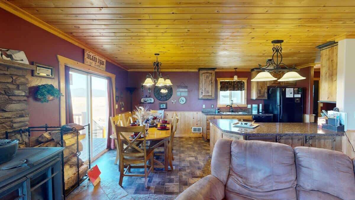 Photo of Bedroom in Island Park