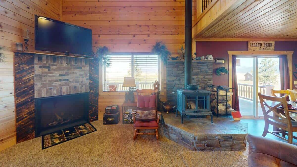 Photo of Livingroom in Island Park