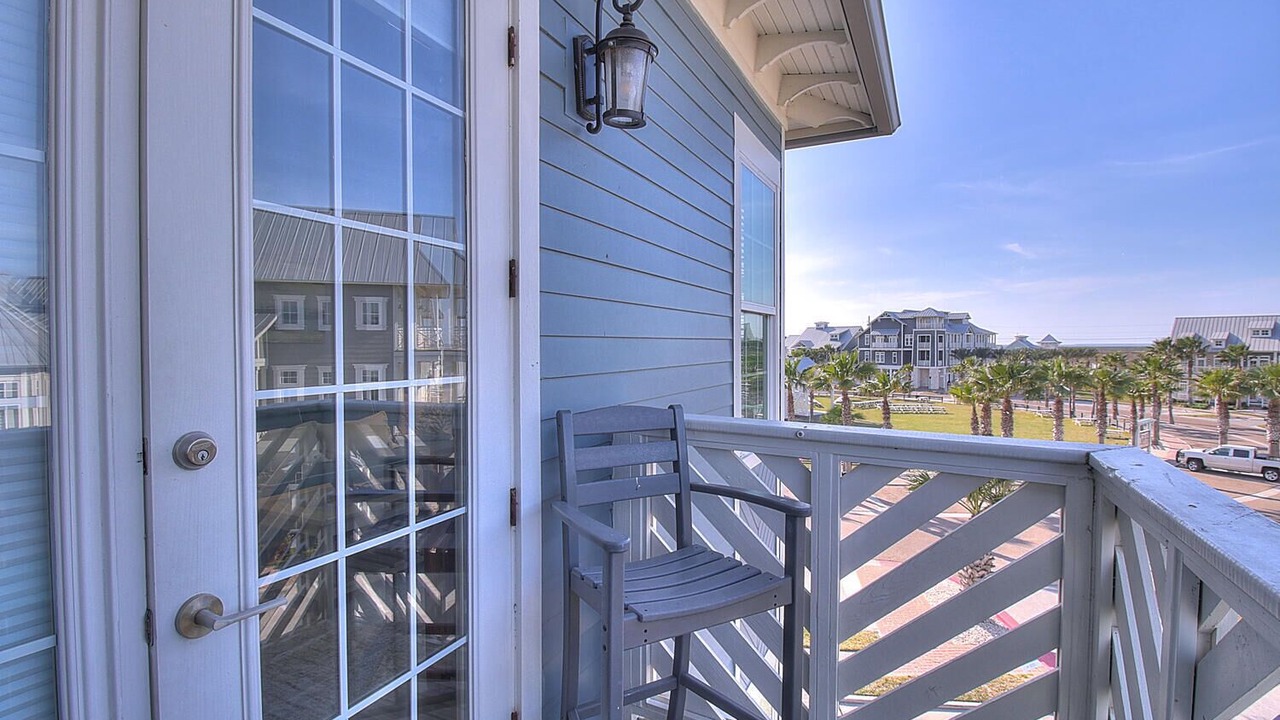 Photo of Patio Balcony in Cinnamon Shore